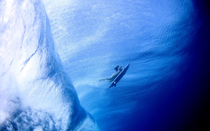 underwater surf photo