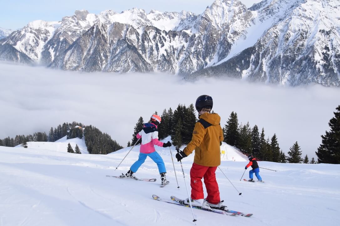 Overgang haar voorspelling Wat kost wintersport met je gezin? En 5 tips om te besparen