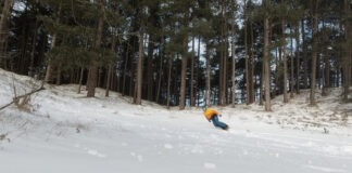 snowboarden in de duinen