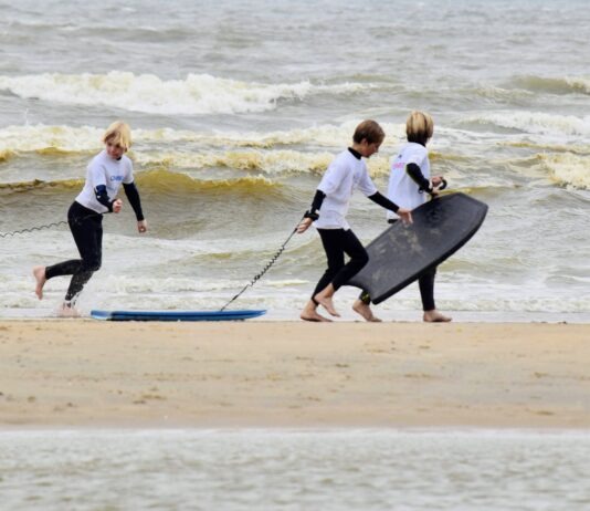 surfkamp voor kinderen