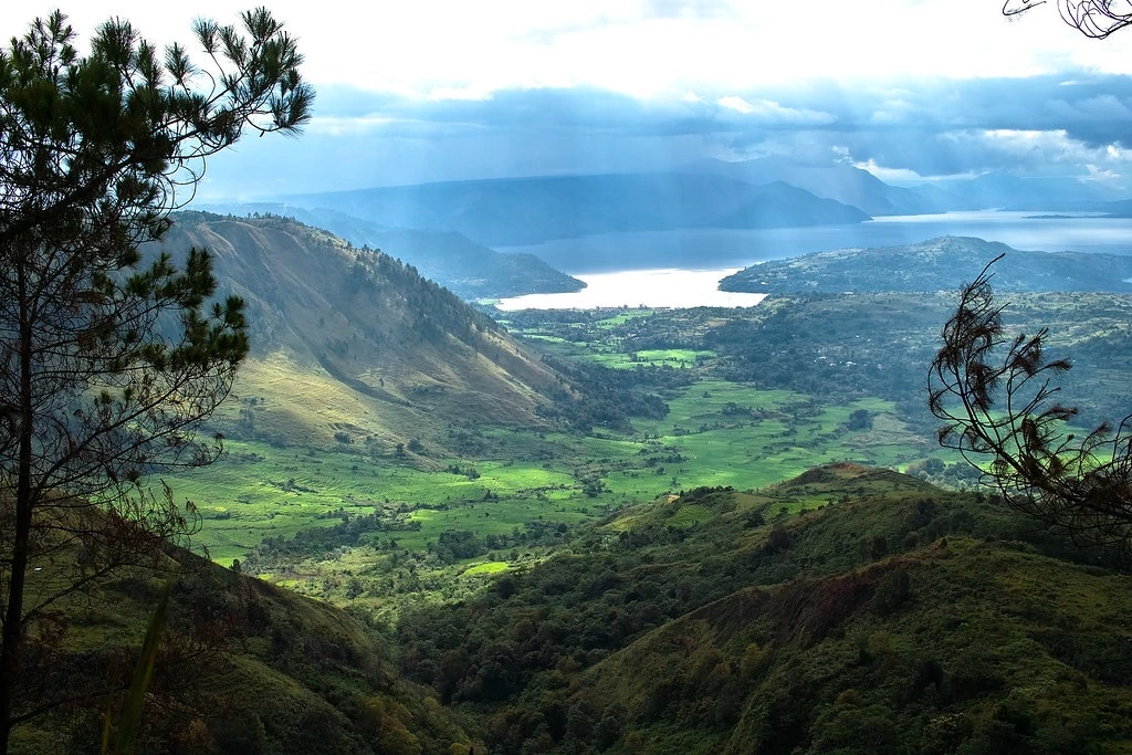 lake toba