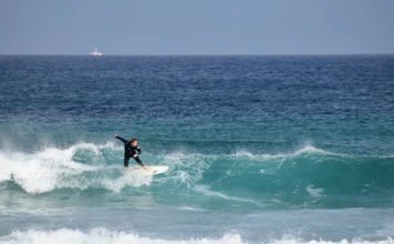 surfen en fulltime baan