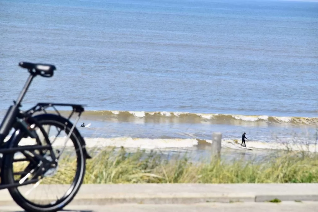 Met de fiets naar het strand