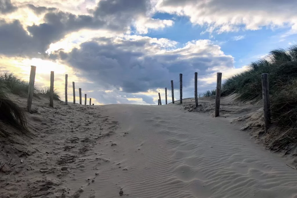 Achter de duinen