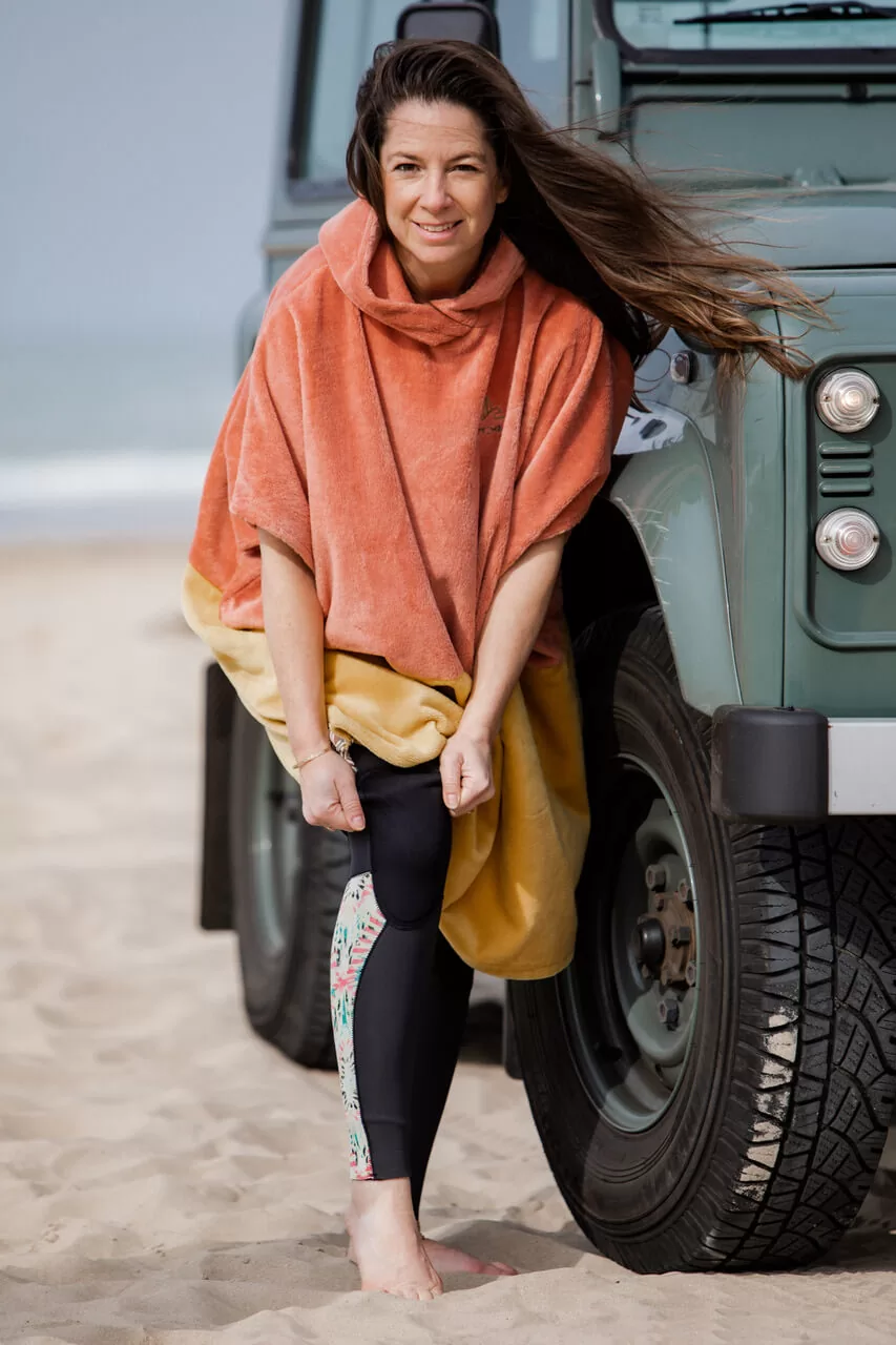 surf poncho van Sanne Motza